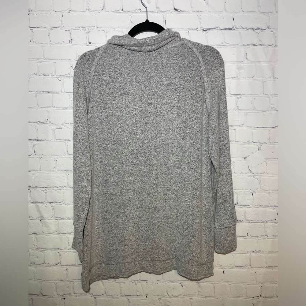 Chelsea & Theodore size medium oversized heather gray - Picture 2 of 6